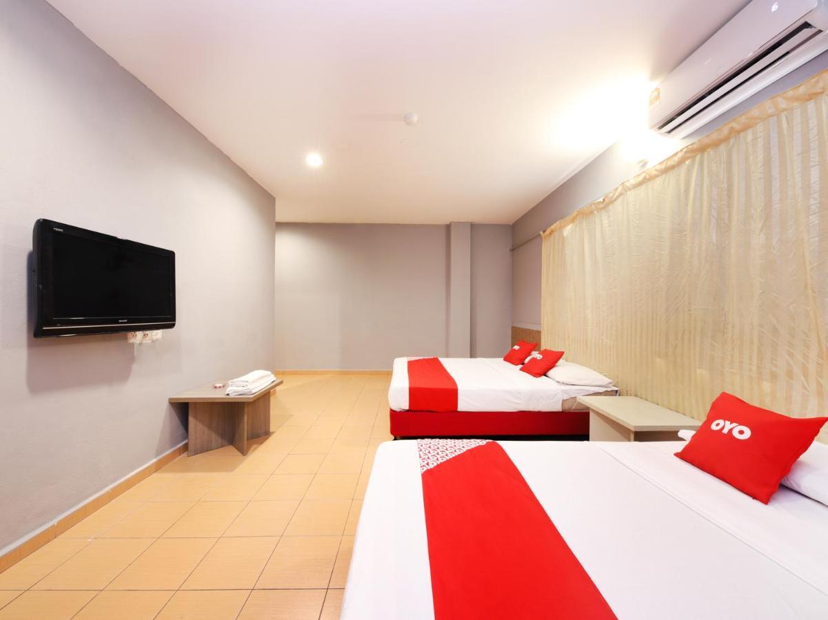 Oyo 89676 Hotel 22 Seremban Bagian luar foto