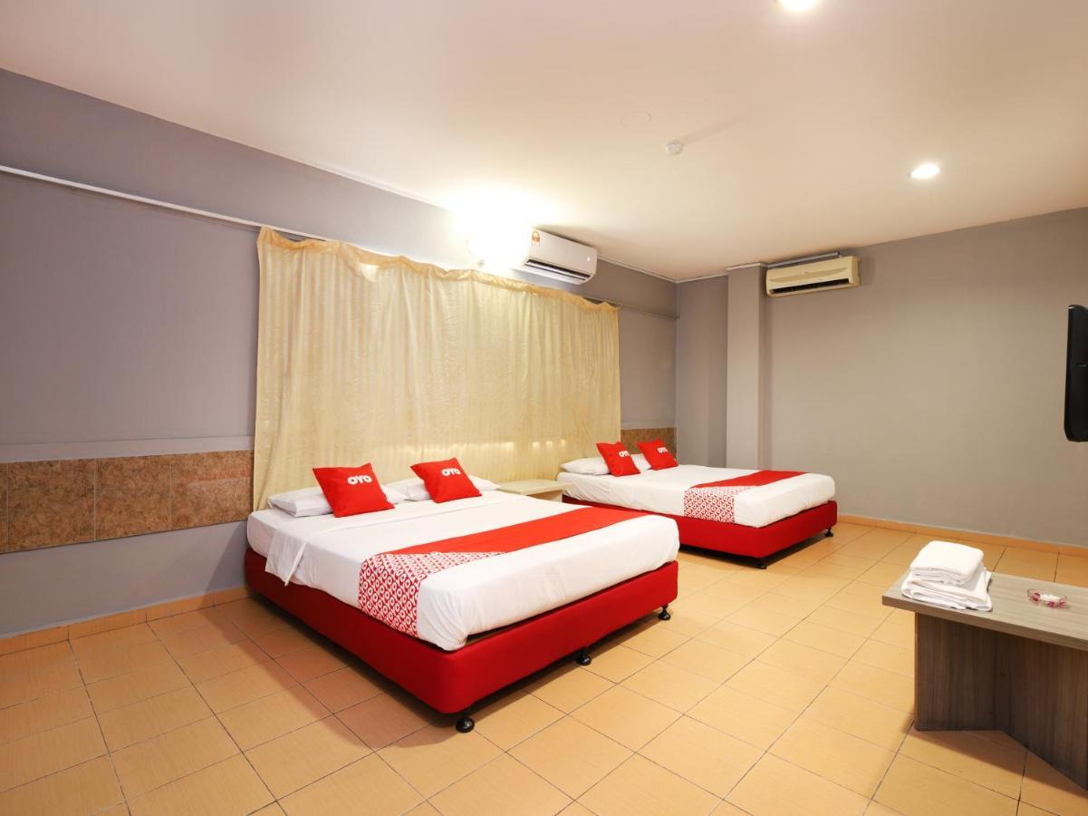 Oyo 89676 Hotel 22 Seremban Bagian luar foto