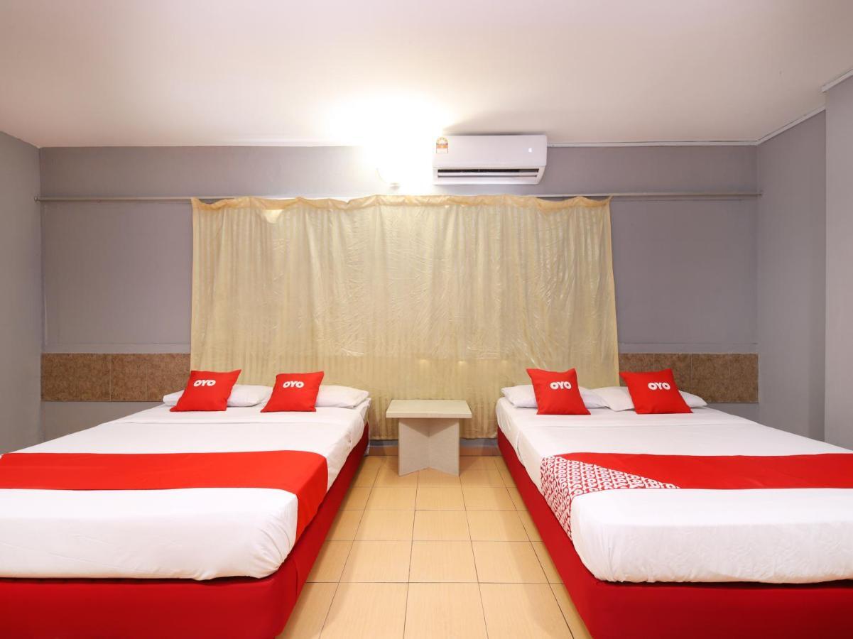 Oyo 89676 Hotel 22 Seremban Bagian luar foto