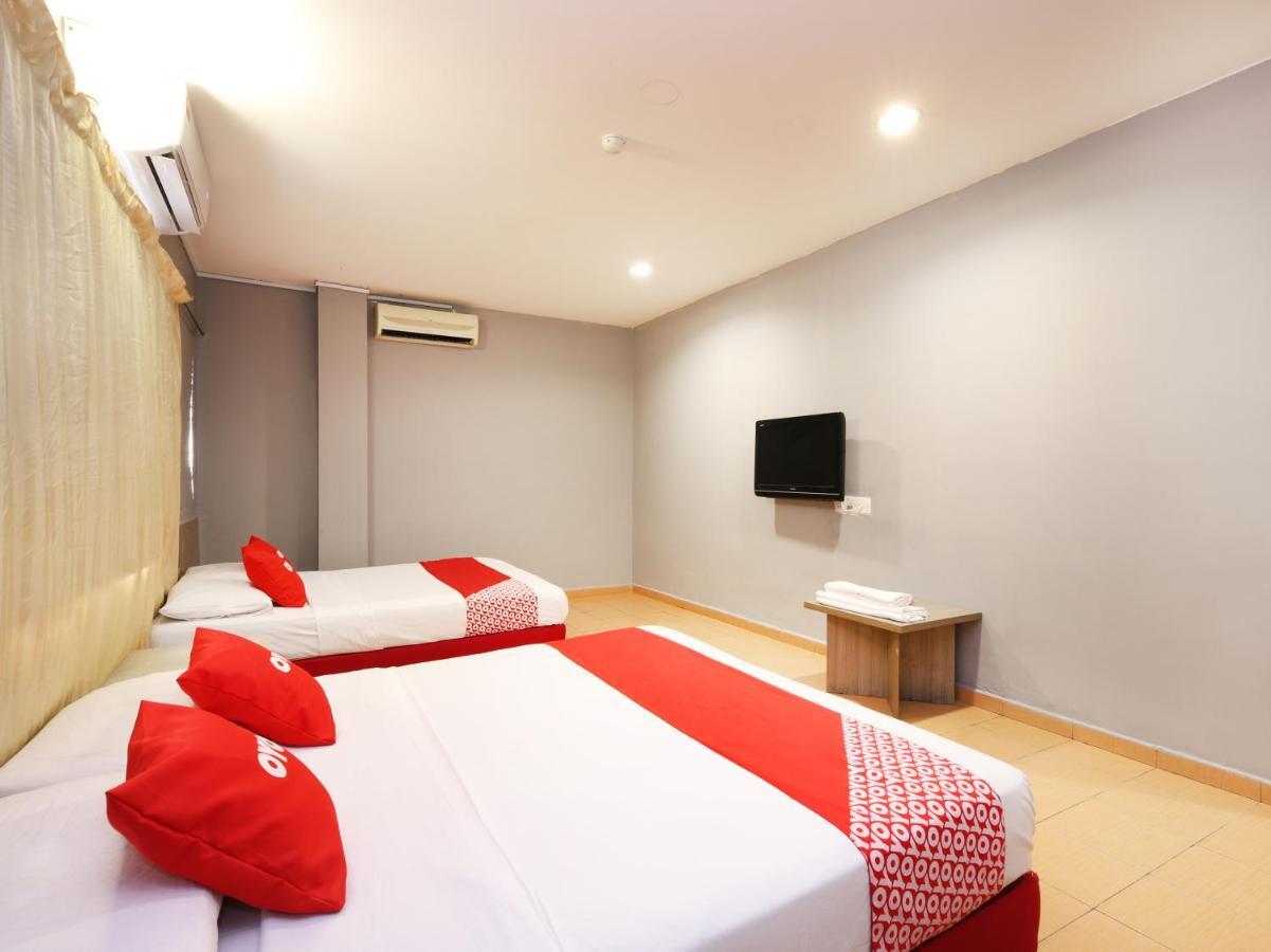 Oyo 89676 Hotel 22 Seremban Bagian luar foto